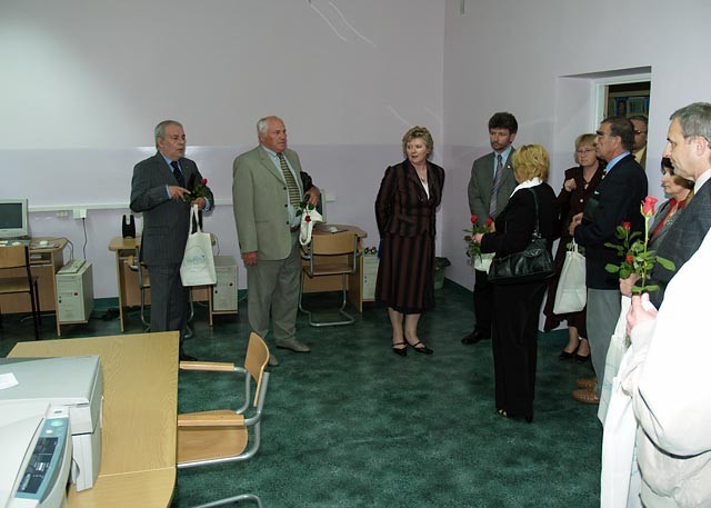 Gala z okazji przedstawienia dorobku artystycznego dzieci, młodzieży osób niepełnosprawnych intelektualnie, zdjęcie 4 z 38