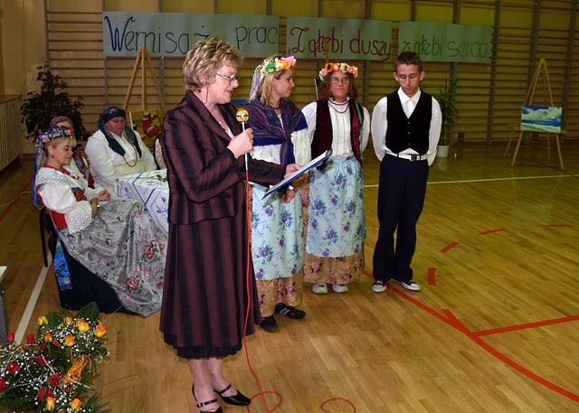 Gala z okazji przedstawienia dorobku artystycznego dzieci, młodzieży osób niepełnosprawnych intelektualnie, zdjęcie 13 z 38