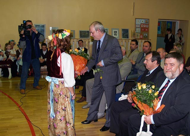 Gala z okazji przedstawienia dorobku artystycznego dzieci, młodzieży osób niepełnosprawnych intelektualnie, zdjęcie 14 z 38