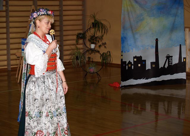 Gala z okazji przedstawienia dorobku artystycznego dzieci, młodzieży osób niepełnosprawnych intelektualnie, zdjęcie 29 z 38