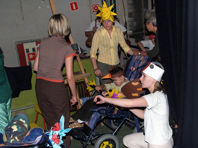 „Kurtyna w Górę” - I Integracyjny Festiwal Twórczości Artystycznej Dzieci i Młodzieży Niepełnosprawnej, zdjęcie 5 z 56