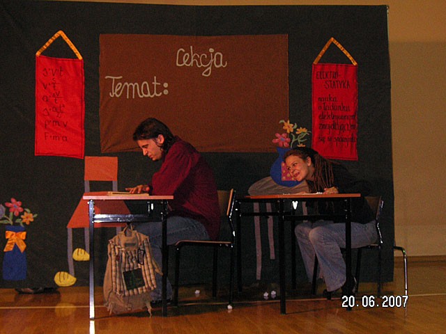 Przedstawienie Teatru Maska z Krakowa, zdjęcie 13 z 16