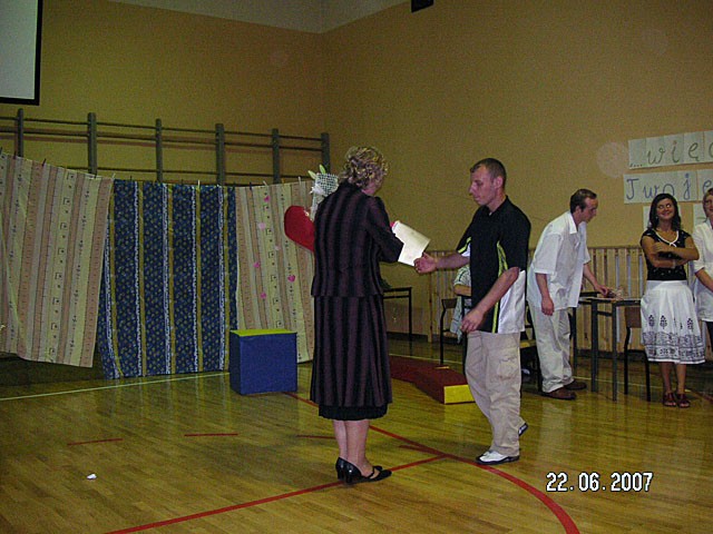 Uroczyste zakończenie Roku Szkolnego 2006/2007, zdjęcie 30 z 38