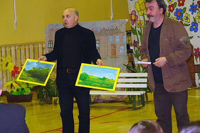 Przedstawienie dorobku artystycznego dzieci, młodzieży i osób dorosłych niepełnosprawnych intelektualnie „Twórczość bez barier i granic”, zdjęcie 57 z 59