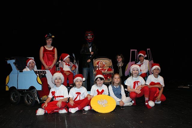 II Festiwal Twórczości Artystycznej Dzieci i Młodzieży Niepełnosprawnej „Kurtyna w górę”, zdjęcie 3 z 34