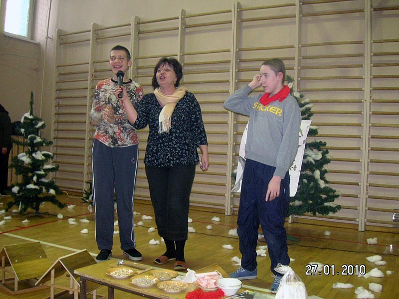 Akcja ekologiczna „Dokarmiamy ptaki”, zdjęcie 6 z 32