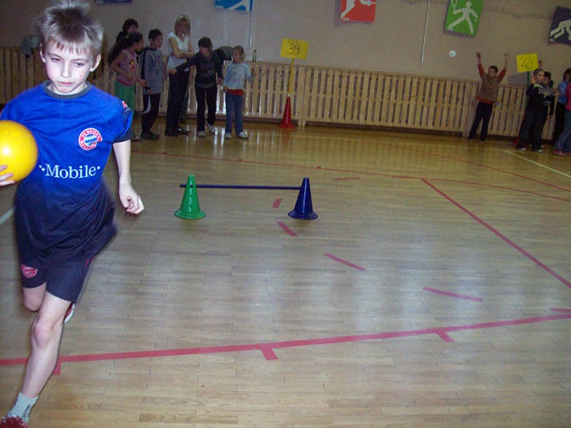 II Spartakiada Sportowo - Integracyjna „Witaj Wiosno”, zdjęcie 3 z 7
