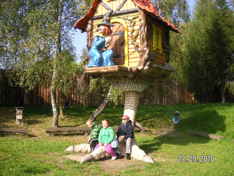 Wycieczka do parku dinozaurów, zdjęcie 12 z 53