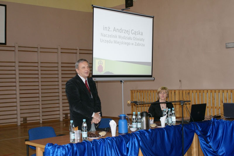 Panel dyskusyjny „Potrzeby edukacyjno-terapeutyczne dzieci i młodzieży z autyzmem”, zdjęcie 6 z 32