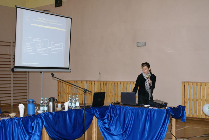 Panel dyskusyjny „Potrzeby edukacyjno-terapeutyczne dzieci i młodzieży z autyzmem”, zdjęcie 20 z 32