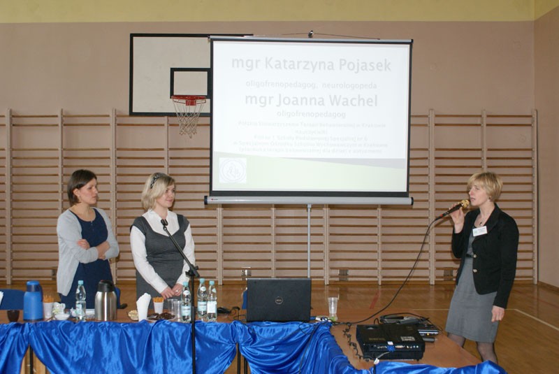 Panel dyskusyjny „Potrzeby edukacyjno-terapeutyczne dzieci i młodzieży z autyzmem”, zdjęcie 26 z 32