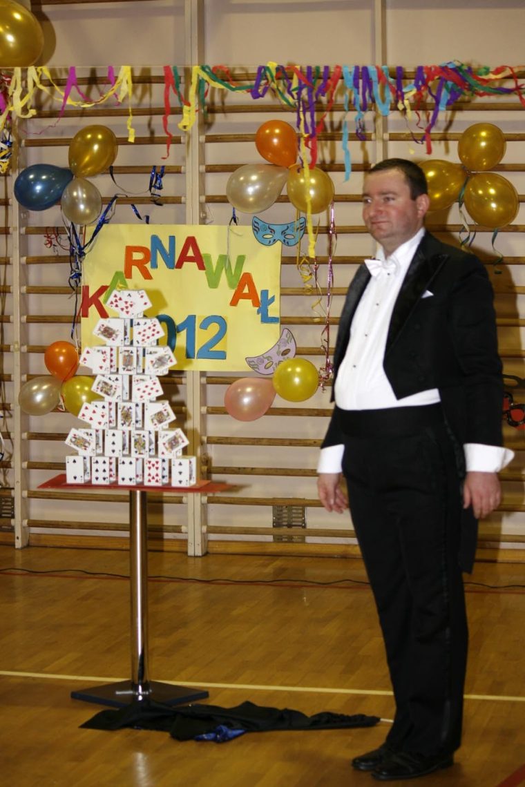 Wielka Orkiestra Świątecznej Pomocy - szkolny bal karnawałowy, zdjęcie 9 z 40