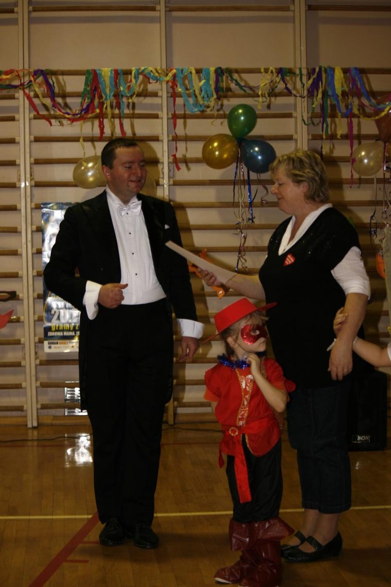 Wielka Orkiestra Świątecznej Pomocy - szkolny bal karnawałowy, zdjęcie 14 z 40