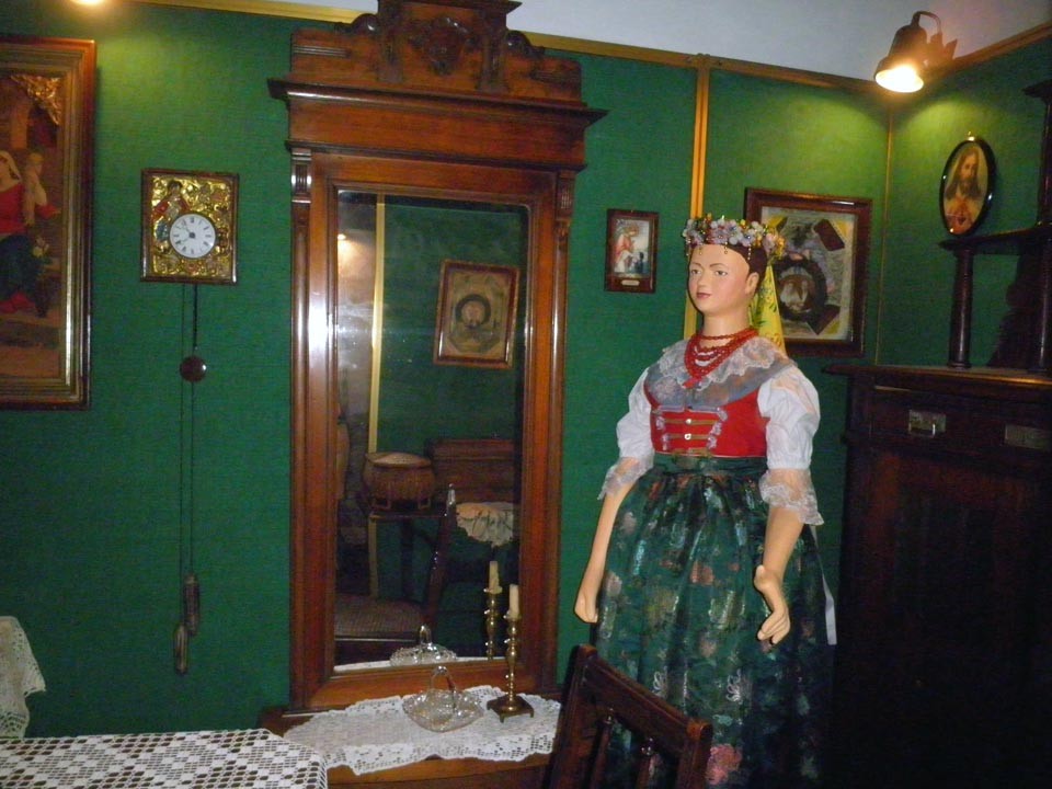 „Izba i kuchnia górnicza” wystawa w Muzeum Górnictwa Węglowego, zdjęcie 7 z 26