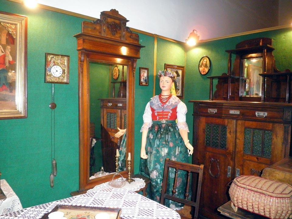 „Izba i kuchnia górnicza” wystawa w Muzeum Górnictwa Węglowego, zdjęcie 8 z 26