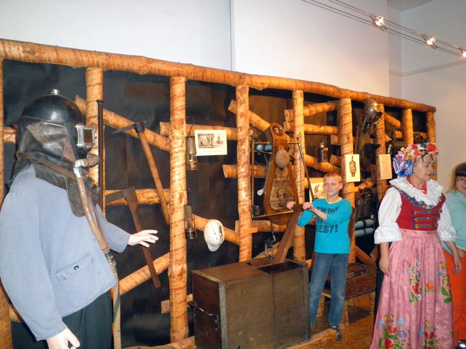 „Izba i kuchnia górnicza” wystawa w Muzeum Górnictwa Węglowego, zdjęcie 17 z 26