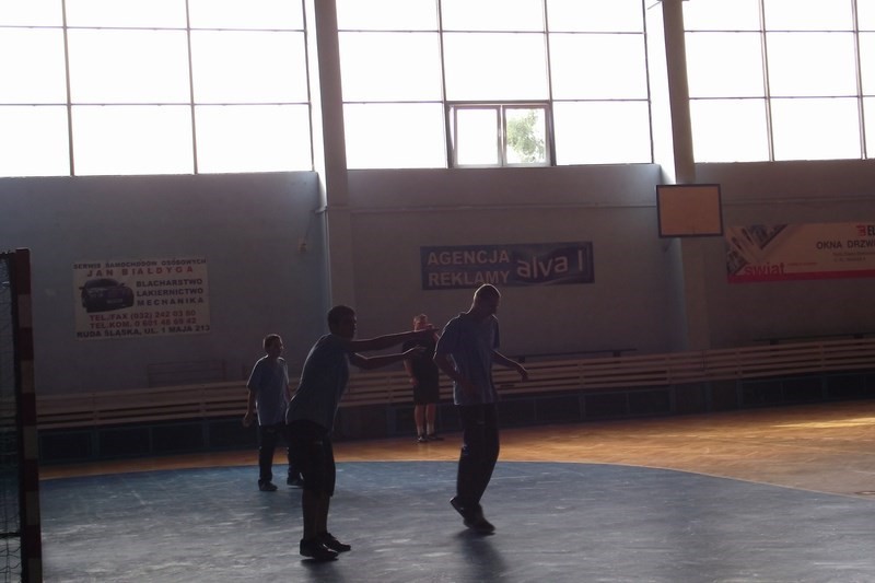 Regionalny Turniej w Halowej Piłce Nożnej Olimpiad Specjalnych w Rudzie Śląskiej, zdjęcie 3 z 10