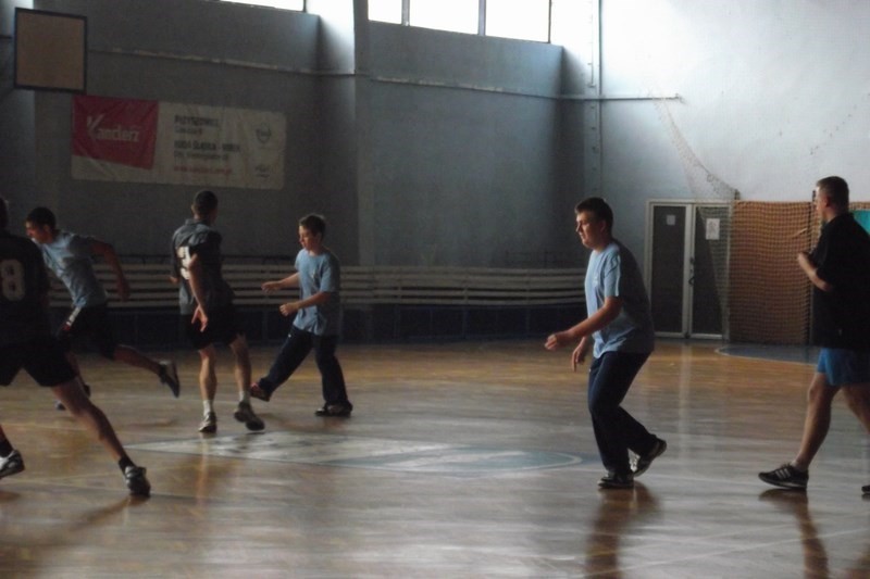 Regionalny Turniej w Halowej Piłce Nożnej Olimpiad Specjalnych w Rudzie Śląskiej, zdjęcie 5 z 10