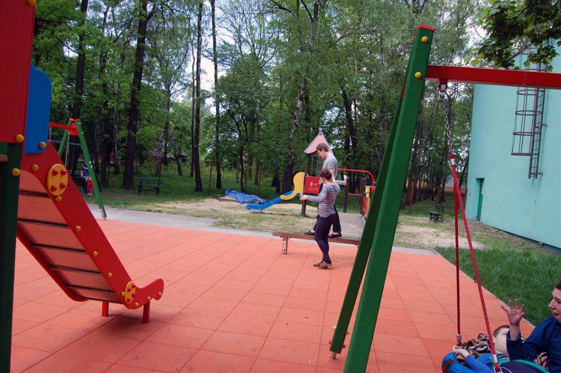 Plac zabaw 19