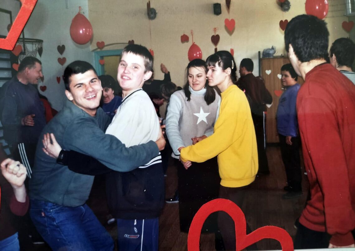 2002 8