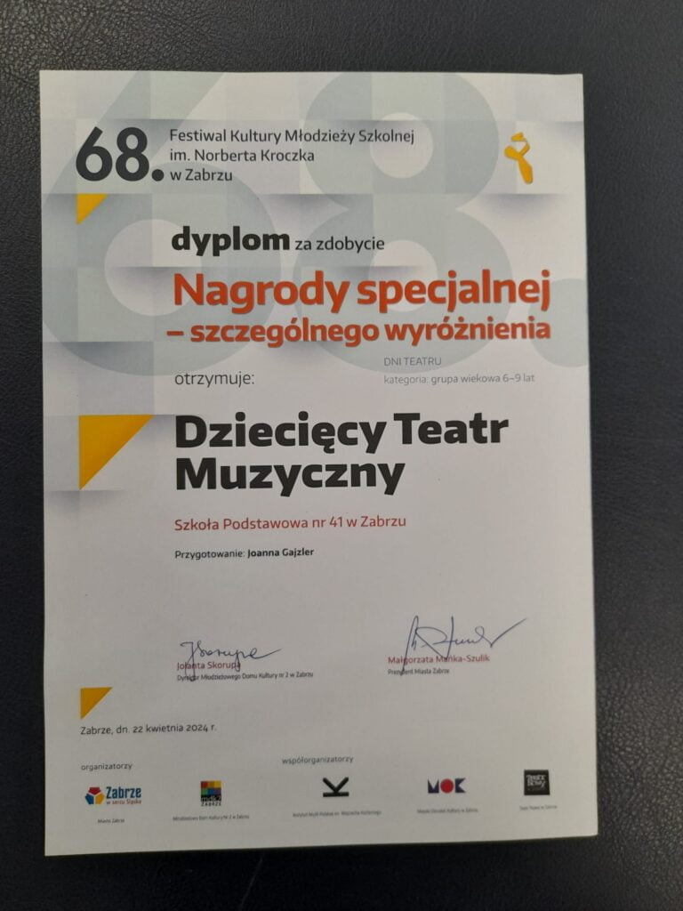 8 Festiwal Kultury i Sztuki Mlodziezy Szkolnej im N. Kroczka w Zabrzu 13