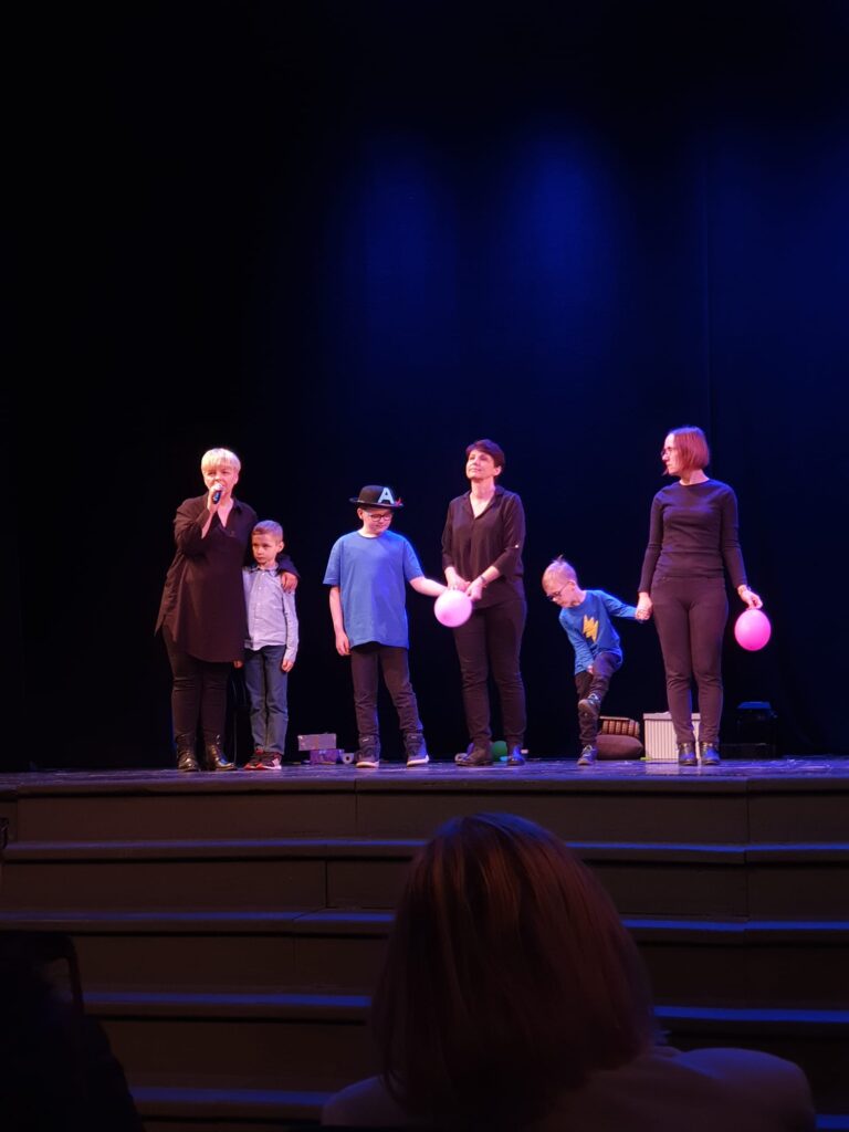 8 Festiwal Kultury i Sztuki Mlodziezy Szkolnej im N. Kroczka w Zabrzu 15