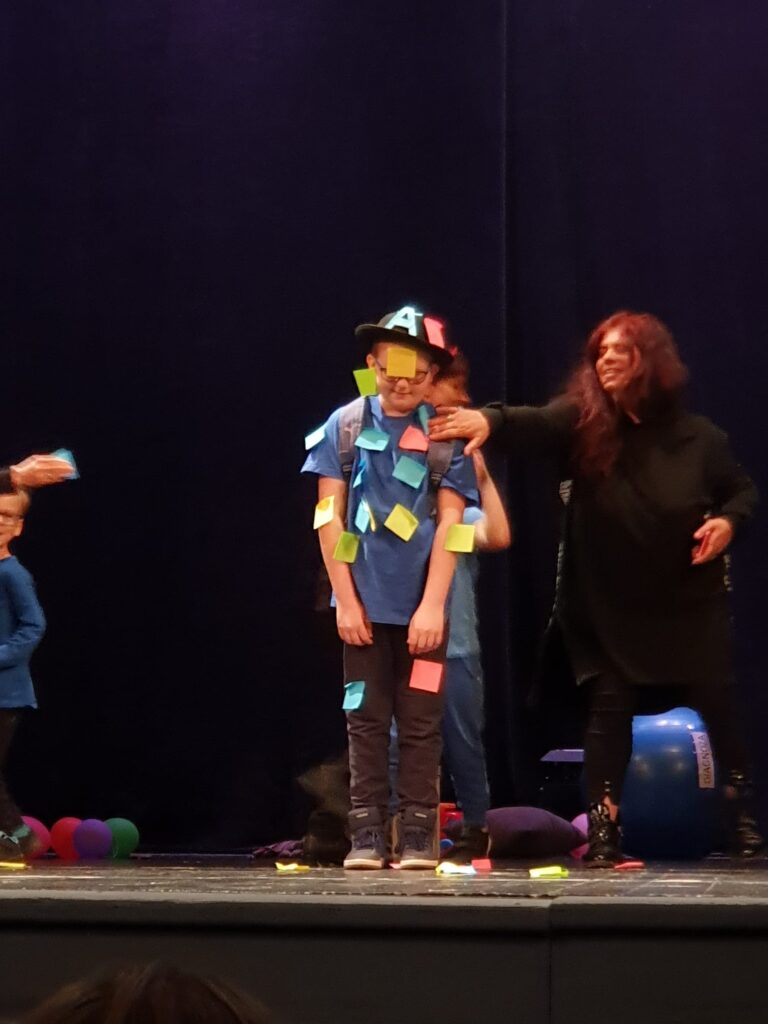 8 Festiwal Kultury i Sztuki Mlodziezy Szkolnej im N. Kroczka w Zabrzu 3