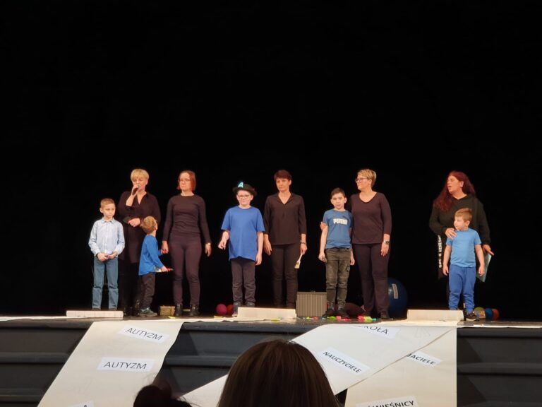 8 Festiwal Kultury i Sztuki Mlodziezy Szkolnej im N. Kroczka w Zabrzu 4