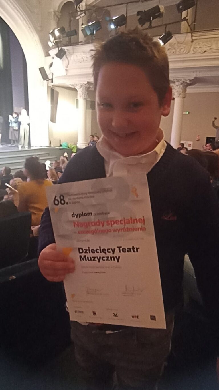 8 Festiwal Kultury i Sztuki Mlodziezy Szkolnej im N. Kroczka w Zabrzu 7