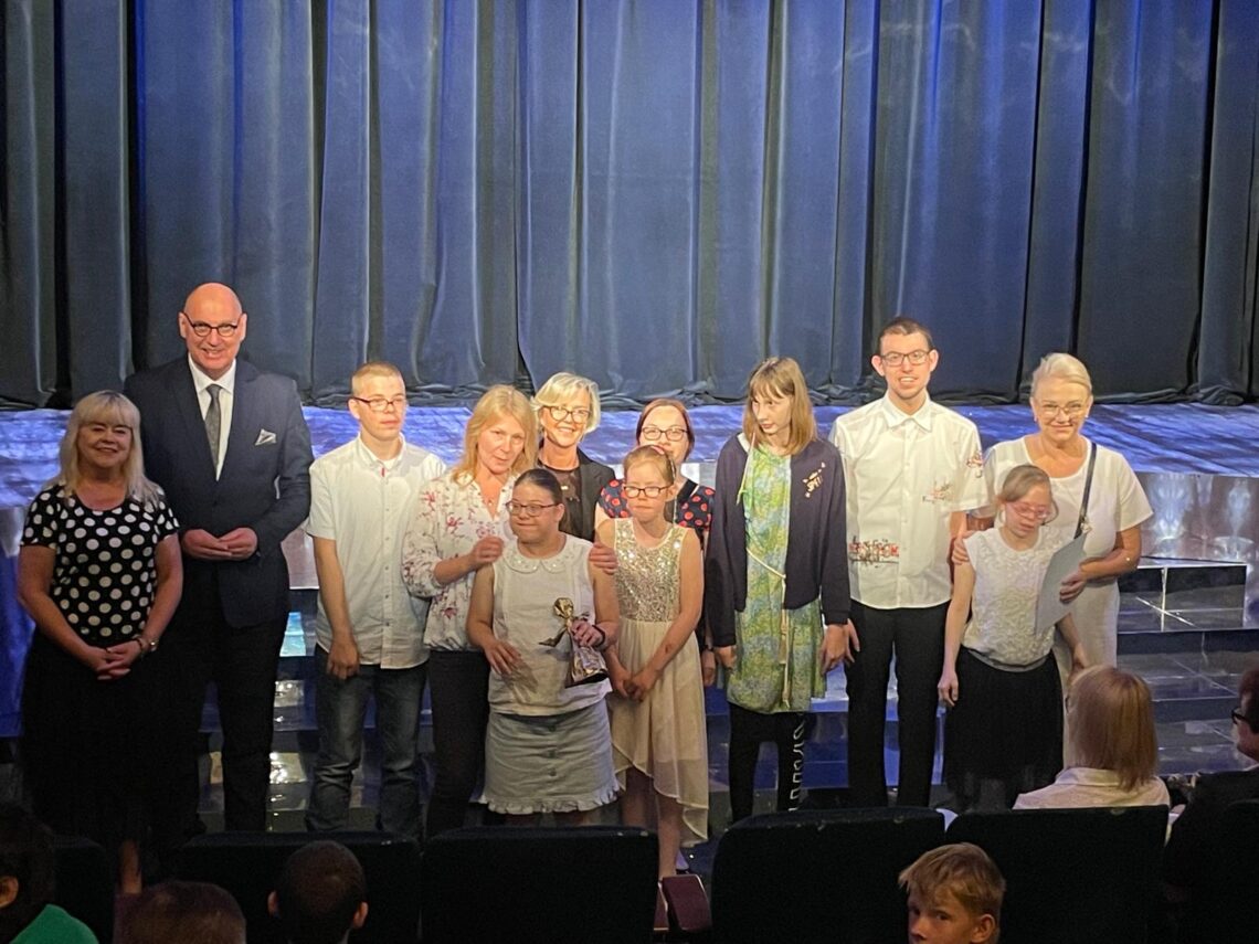 Wyroznienie Integracyjny Teatr Rzepka 1 1