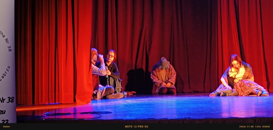 Wyroznienie Integracyjny Teatr Rzepka 16