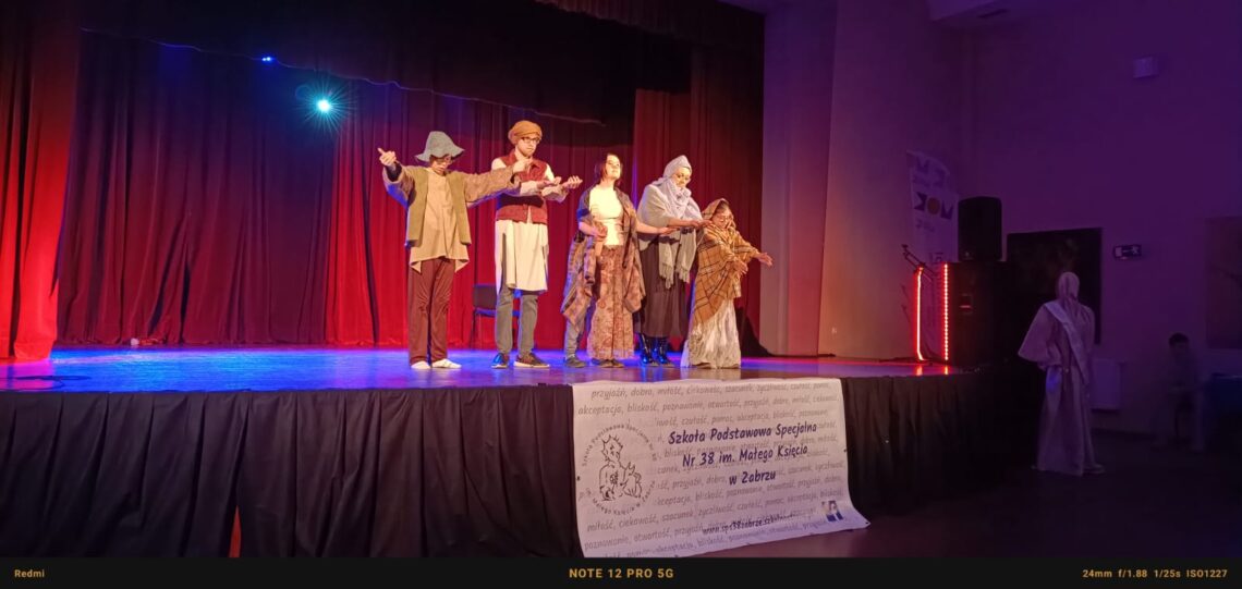 Wyroznienie Integracyjny Teatr Rzepka 18