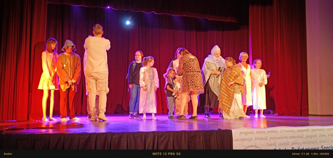 Wyroznienie Integracyjny Teatr Rzepka 4