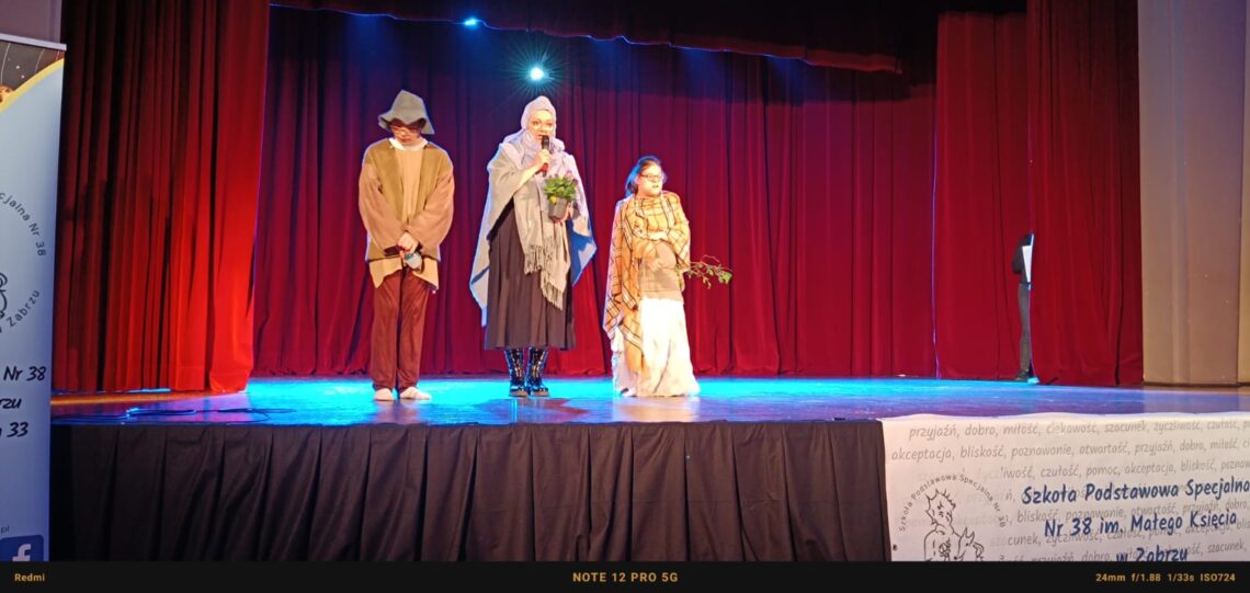 Wyroznienie Integracyjny Teatr Rzepka 40