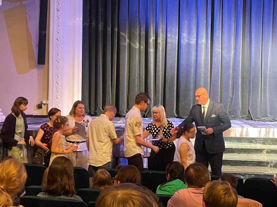 Wyroznienie Integracyjny Teatr Rzepka 5 1