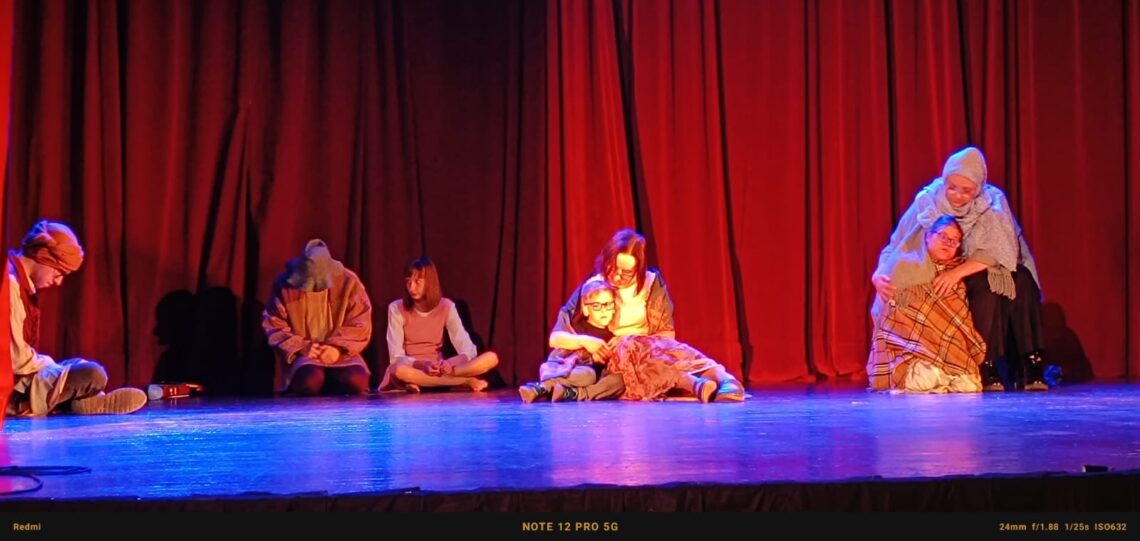 Wyroznienie Integracyjny Teatr Rzepka 7