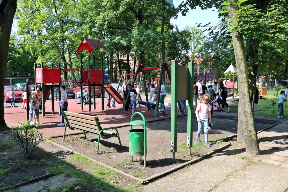 Otwarcie Ekopracowni pod chmurka 43
