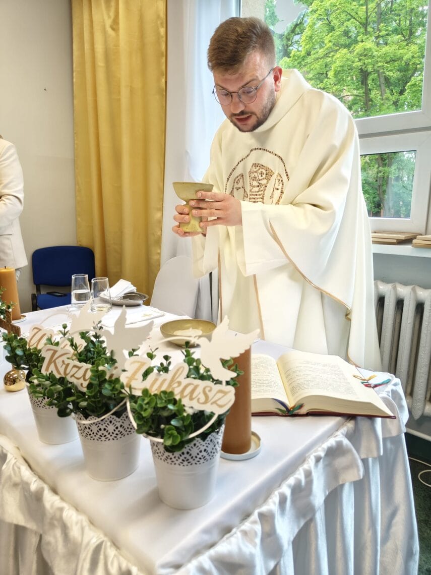 Pierwsza Komunia Swieta w naszej szkole 24