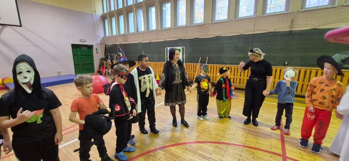 Integracyjna zabawa pelna emocji 13