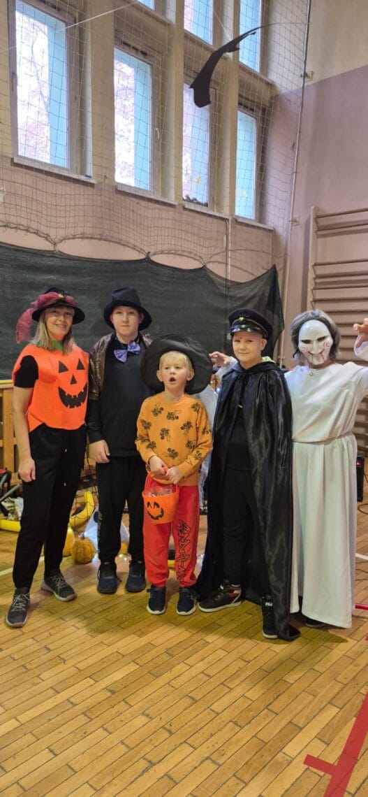 Integracyjna zabawa pelna emocji 16