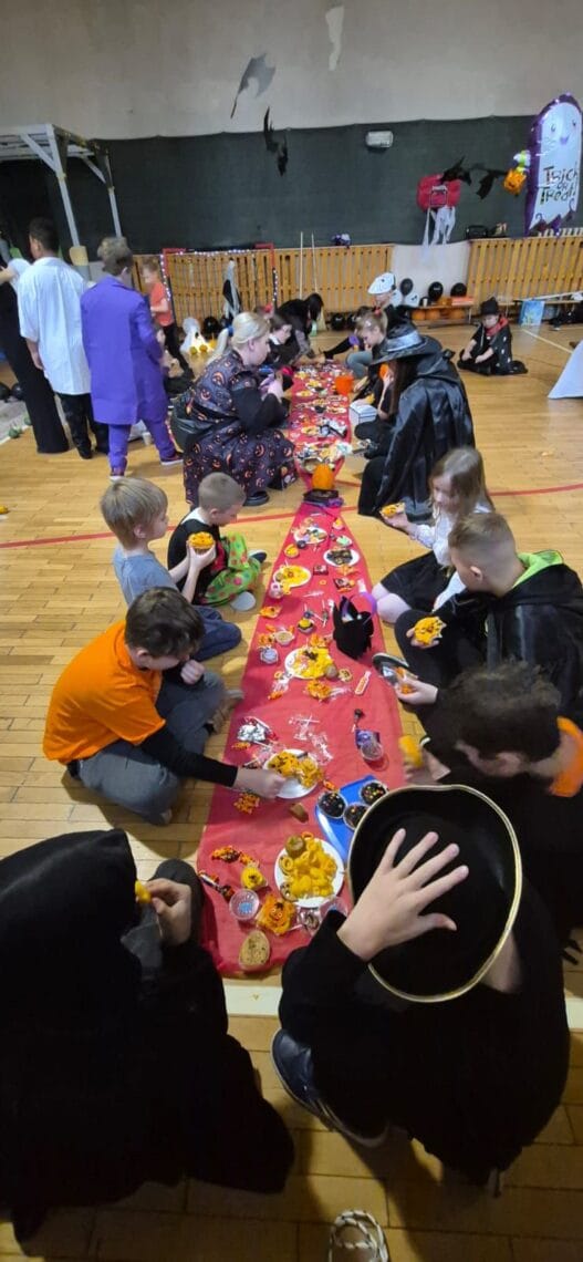 Integracyjna zabawa pelna emocji 18