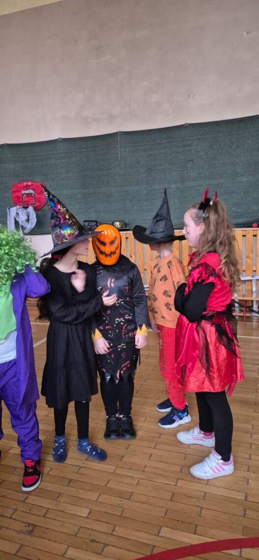 Integracyjna zabawa pelna emocji 24