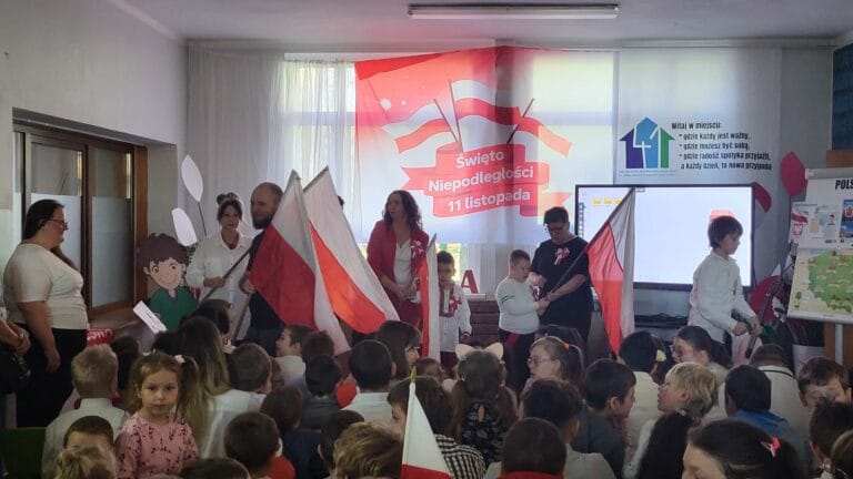 Uroczysta akademia z okazji Swieta Niepodleglosci 1