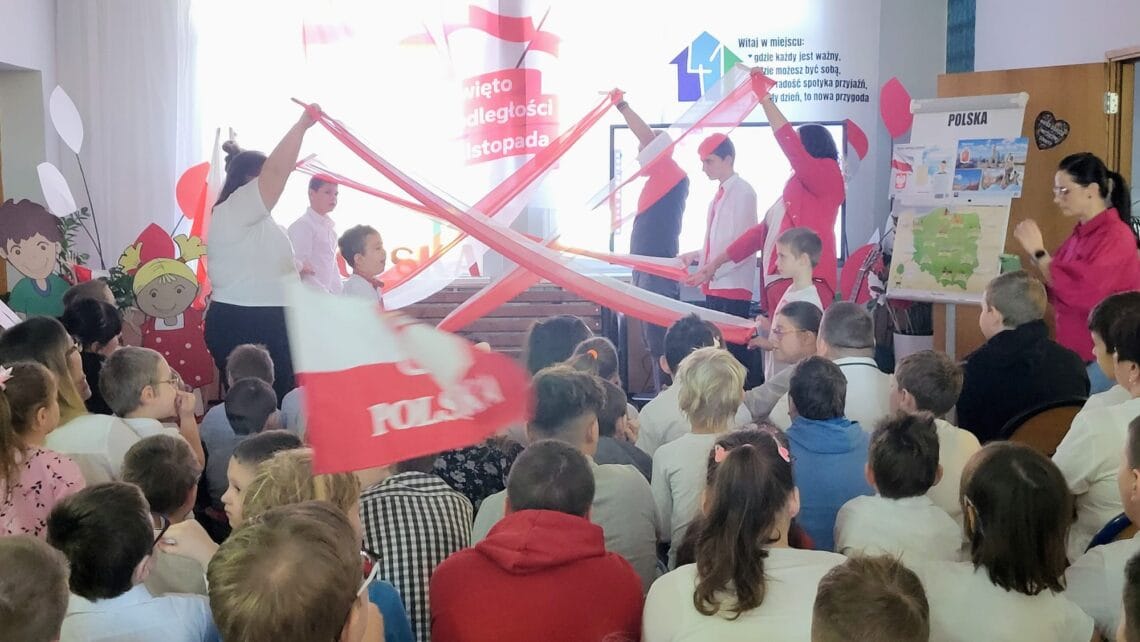 Uroczysta akademia z okazji Swieta Niepodleglosci 7