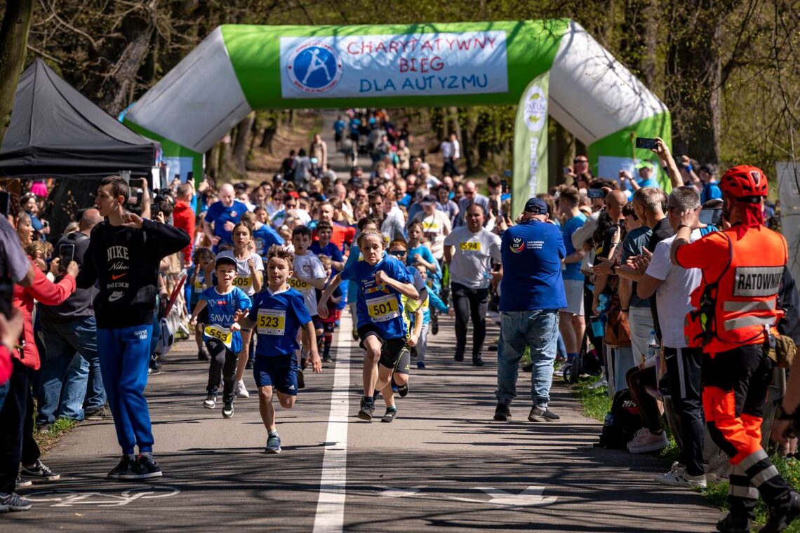 IV Niebieski Bieg dla Autyzmu Zabrze kwiecien 2026 fot. Pawel JaNic Janicki 044
